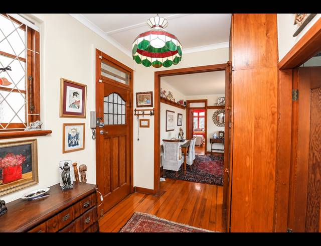 3 BEDROOM APARTMENT FOR SALE IN GLENWOOD